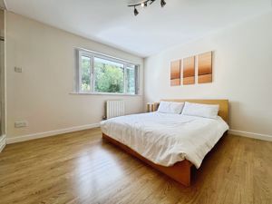 Bedroom- click for photo gallery